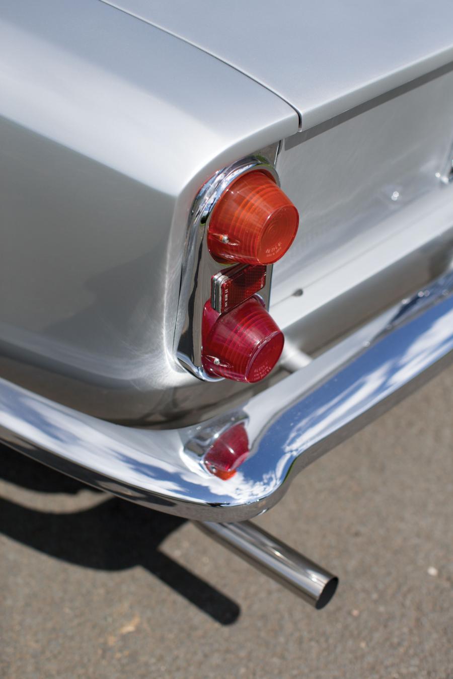 Детали экстерьера Maserati 3500 GTi Sebring (AM101) 1962 года  (WW) (фото 20 из 39)